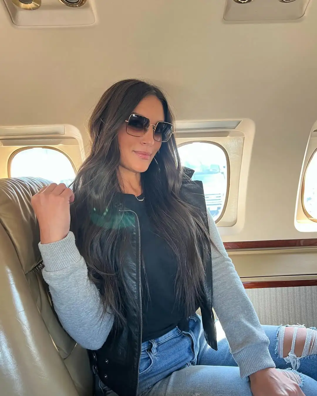 Investor Image Missing